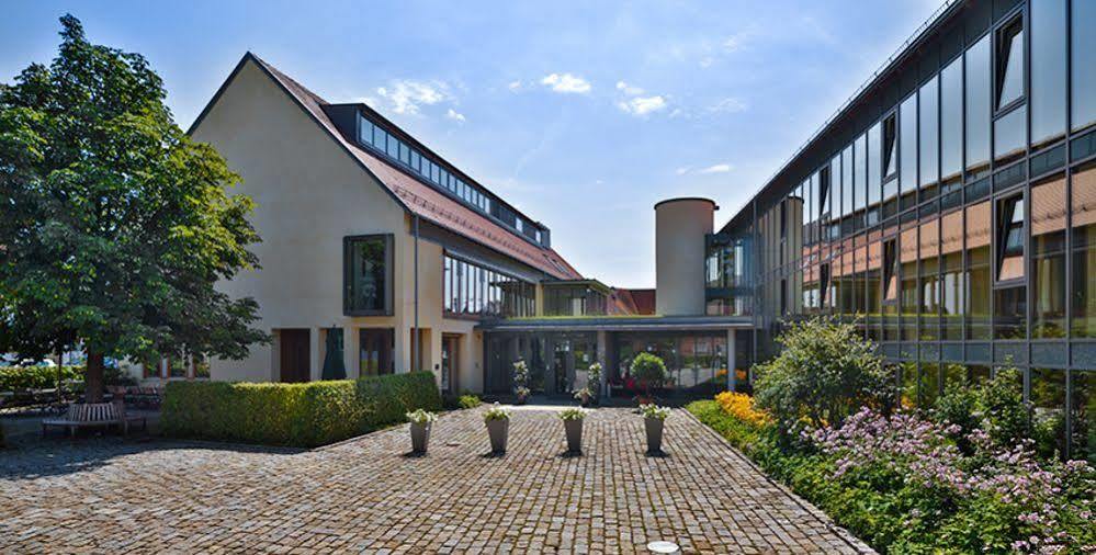 Hotel Oberschwaebischer Hof Schwendi Exterior photo